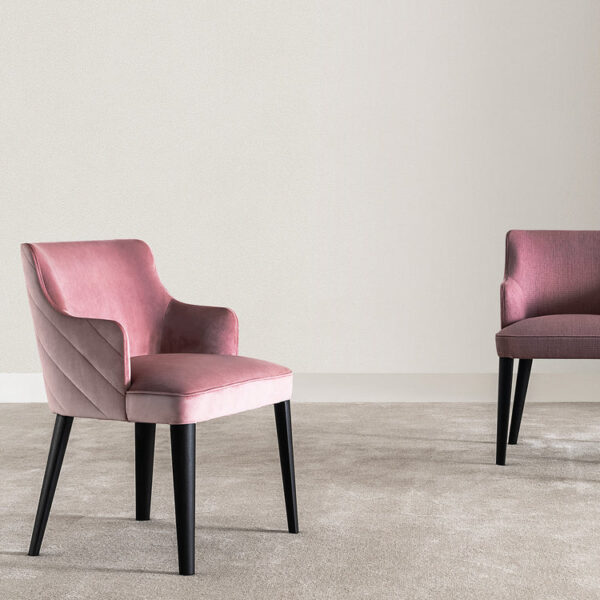 Royale Quilt Pink Velvet And Black Oak Chair - Image 2